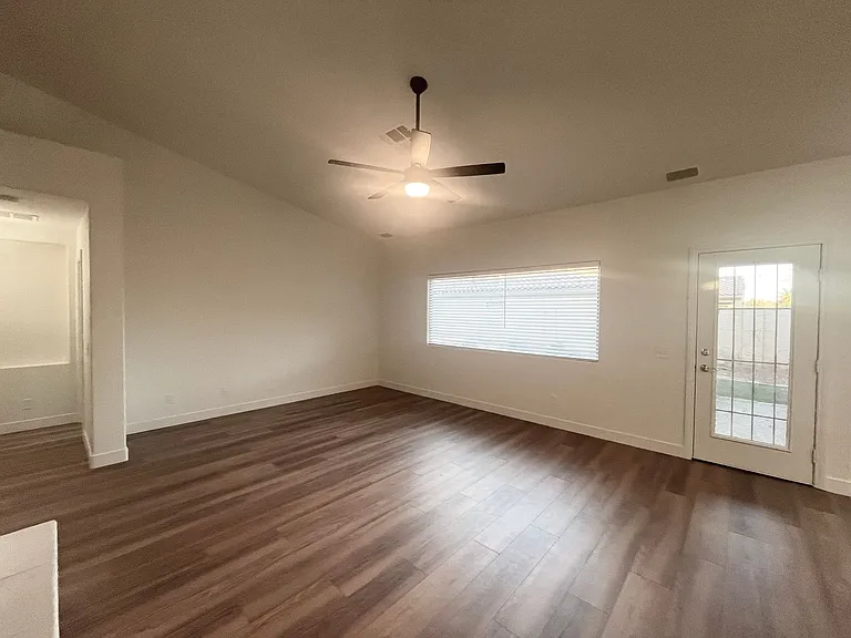 3816 Waynesvill St — Photo 22