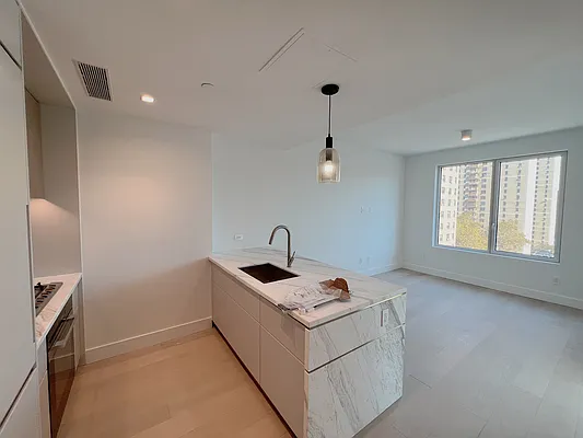 Rented by MaxInvest Real Estate, Inc. | media 15