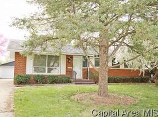 2012 Creighton Rd, Springfield, IL 62703