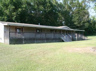 18 Lake Vista Dr, Fort Mitchell, AL 36856