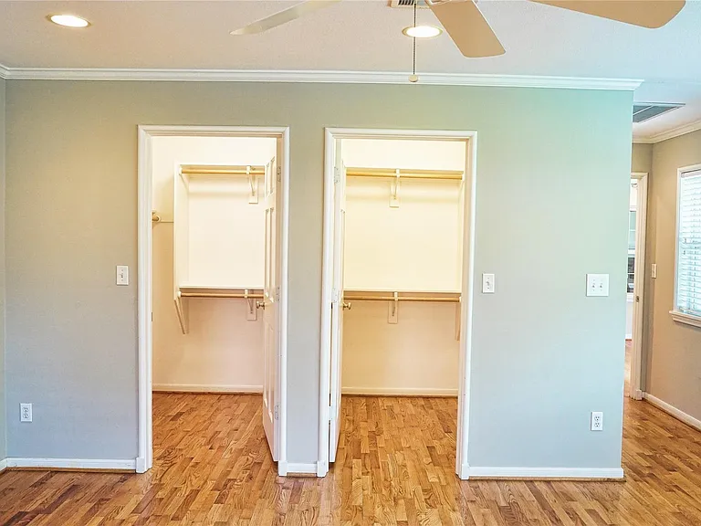2047 McClendon St — Photo 18
