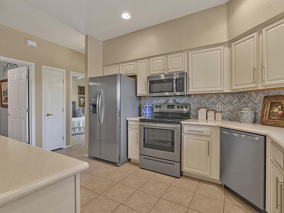 5th image of 16450 E Avenue Of The Fountains Unit 30