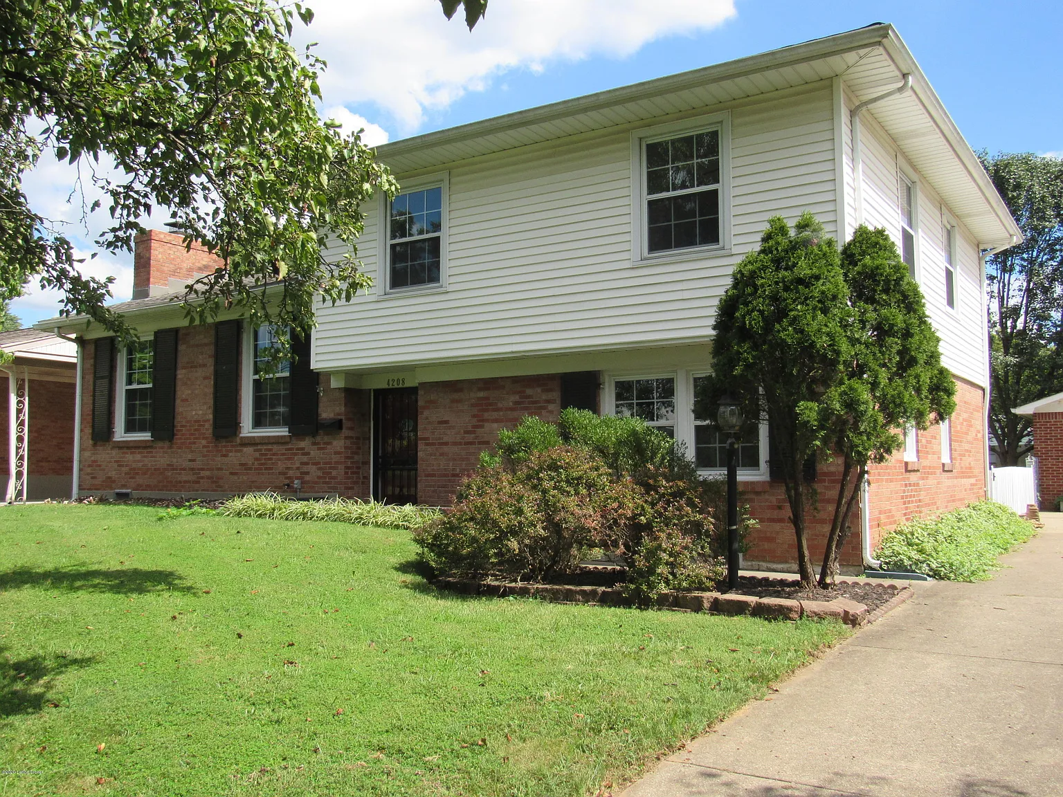 4208 Blossomwood Dr photo 1