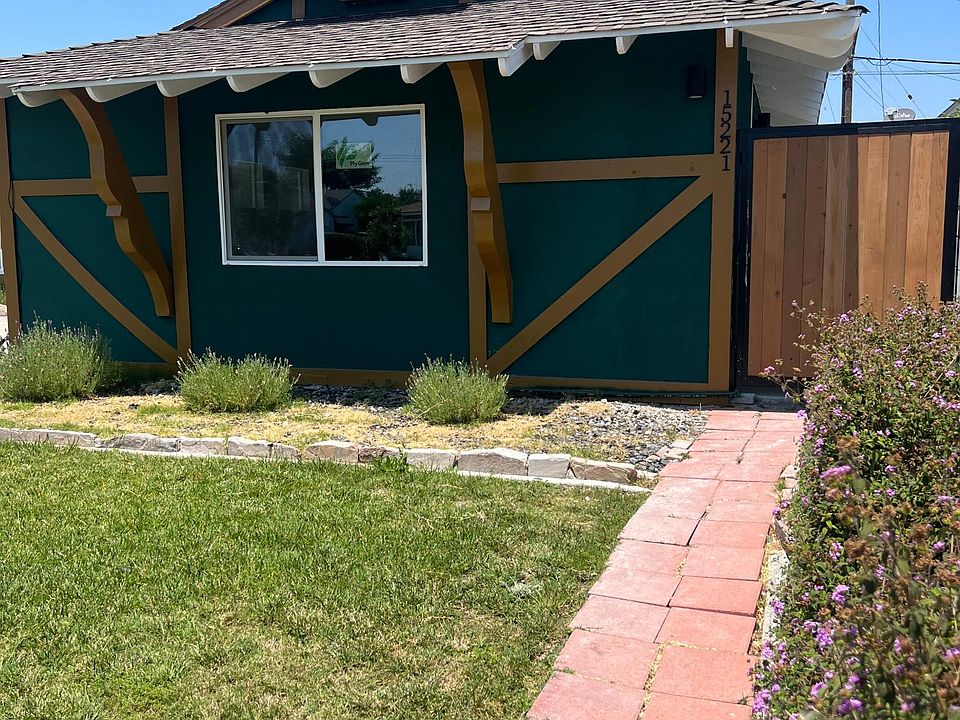 1st image of 15221 Granada Ave