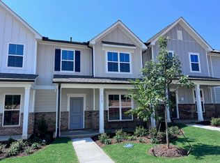 212 Abbots Mill Dr, Raleigh, NC 27603