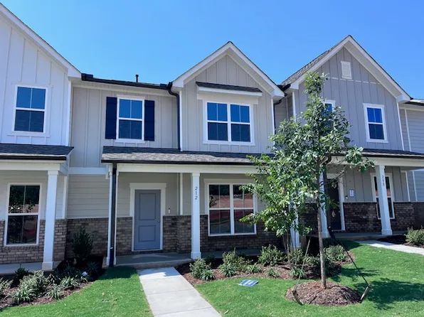 212 Abbots Mill Dr, Raleigh, NC 27603