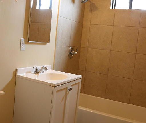 5th image of 2849 Pierpont Blvd