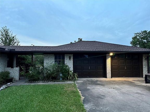 4th image of 26702 Willow Ln