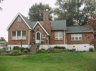 778 Charbonier Rd, Florissant, MO 63031