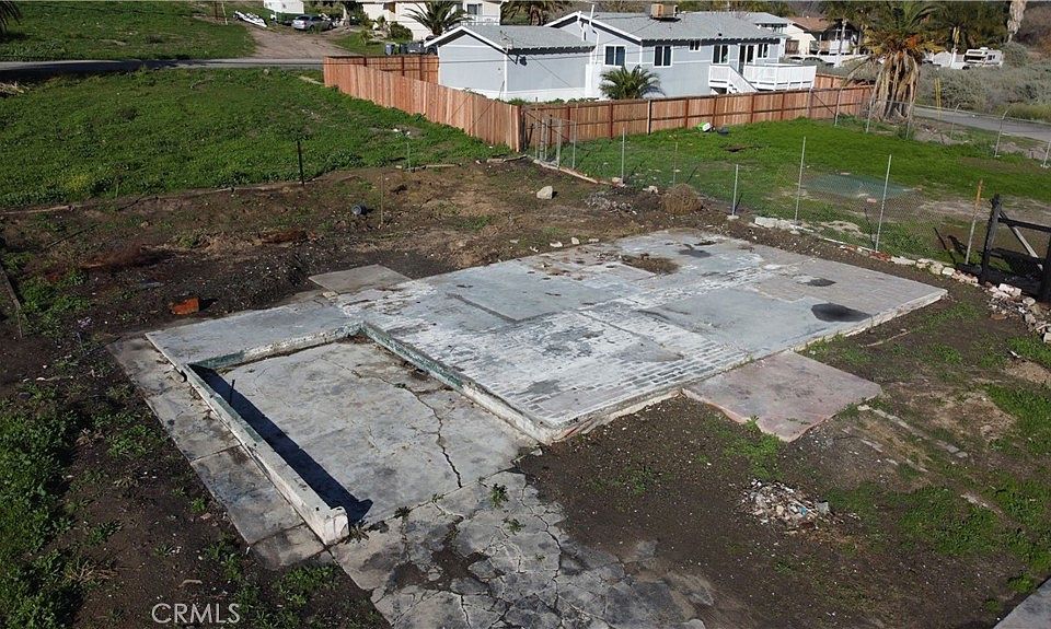 1st image of 17492 De Brask Ave