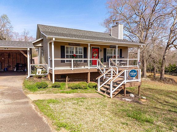 3rd image of 880 Evins Rd