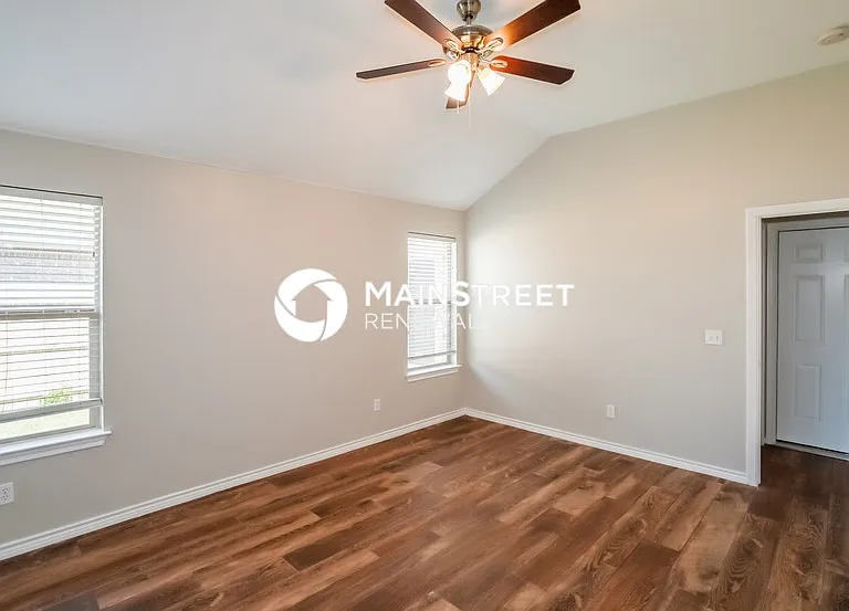 2124 NW 157th Ter — Photo 12