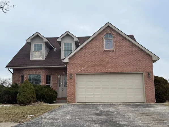 1302-1302 Wedgewood Dr, Fostoria, OH 44830