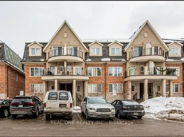 2420 Baronwood Dr #30-03, Oakville, ON L6M 0X6