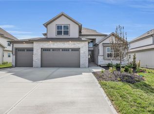 8008 Brockway St, Shawnee, KS 66220
