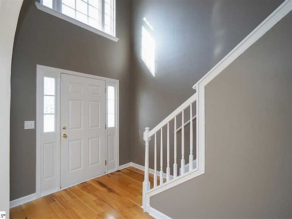 3rd image of 250 Bonnie Woods Dr