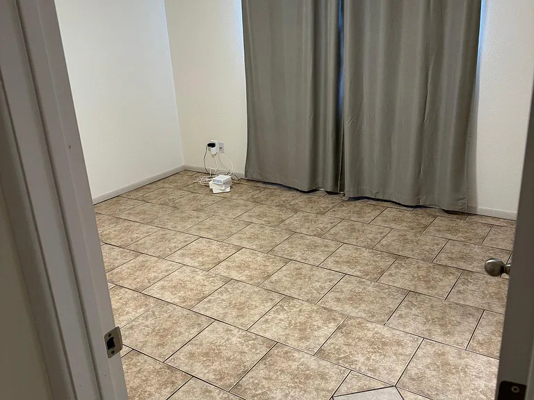 1214 W Manhatton Dr — Photo 10