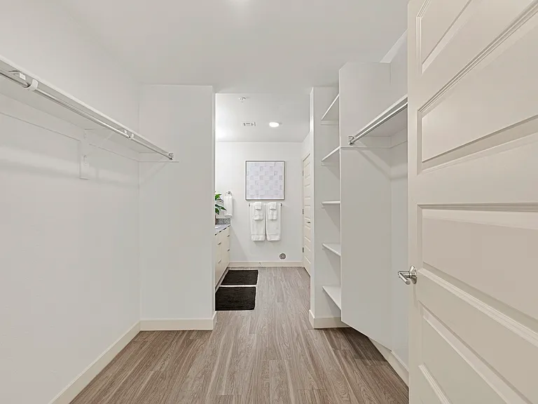 Lucero Apartments — Photo 12