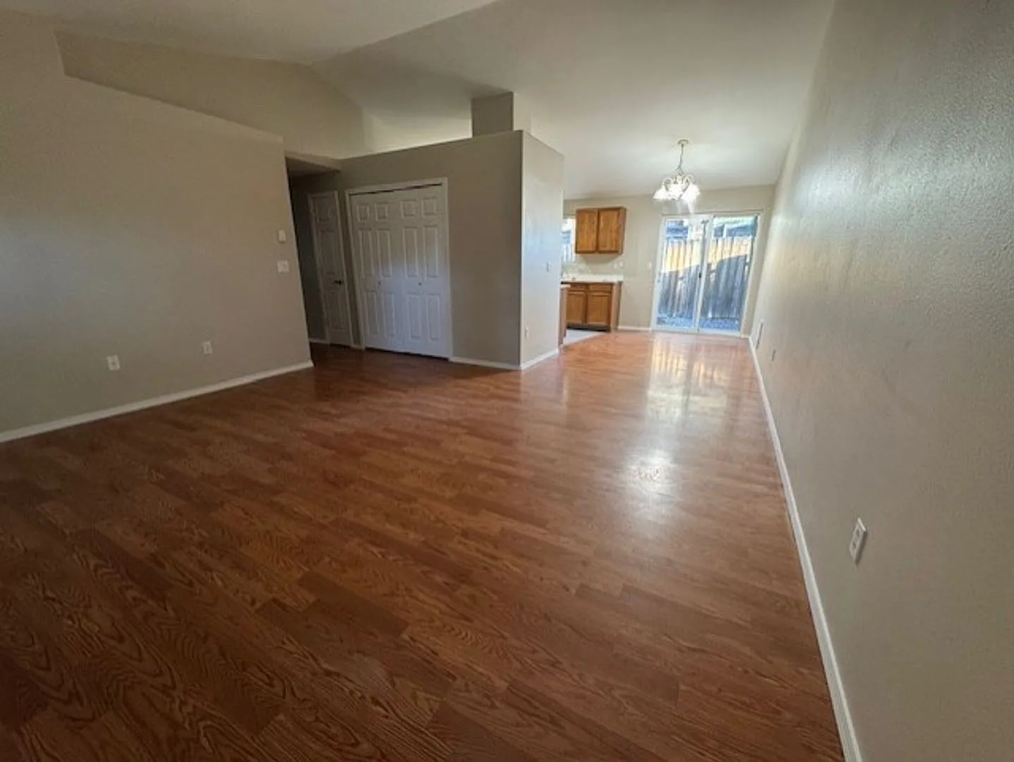 Single level home SW Bend — Photo 4