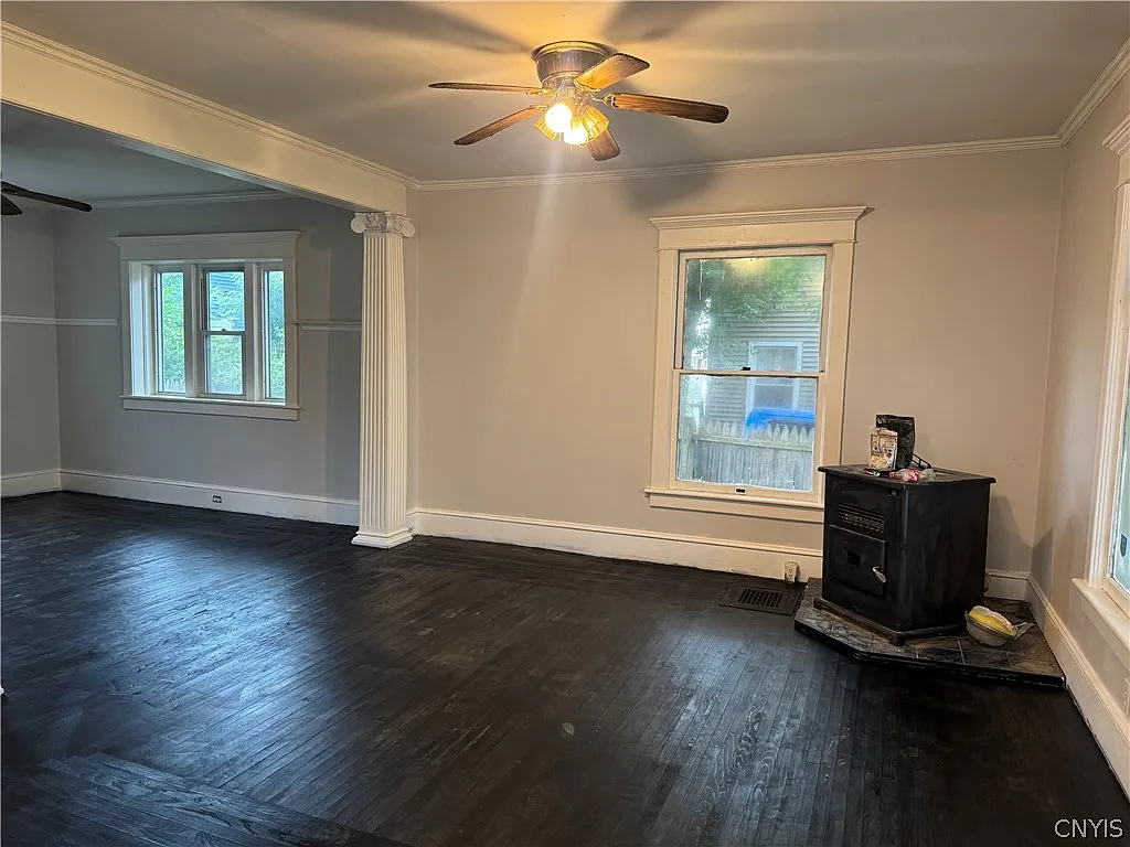 3 bed, 1.0 bath, 1456 sqft, $1,400 — Photo 3