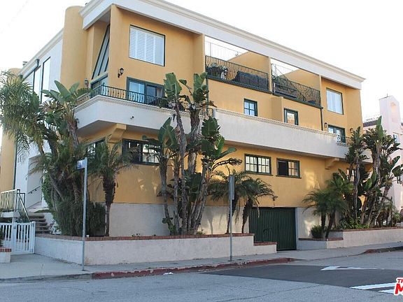 3rd image of 6415 Pacific Ave #C