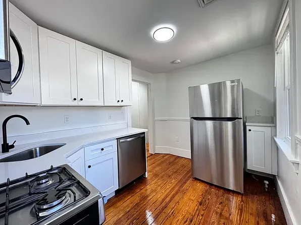 21 Main St, Foxboro, MA