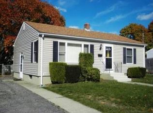 31 Pleasant View Dr, North Providence, RI 02904