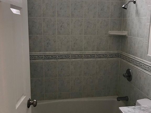 2nd image of 2390 21st Ave APT 1