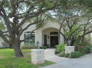179 Fairway Rdg, Beeville, TX 78102