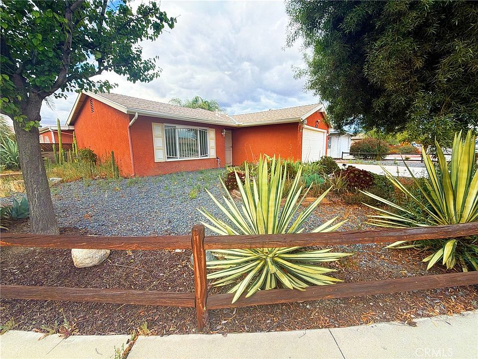 2nd image of 2410 El Toro Cir
