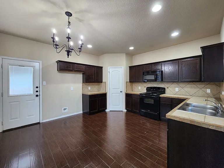 1032 Brown Rock Dr — Photo 11