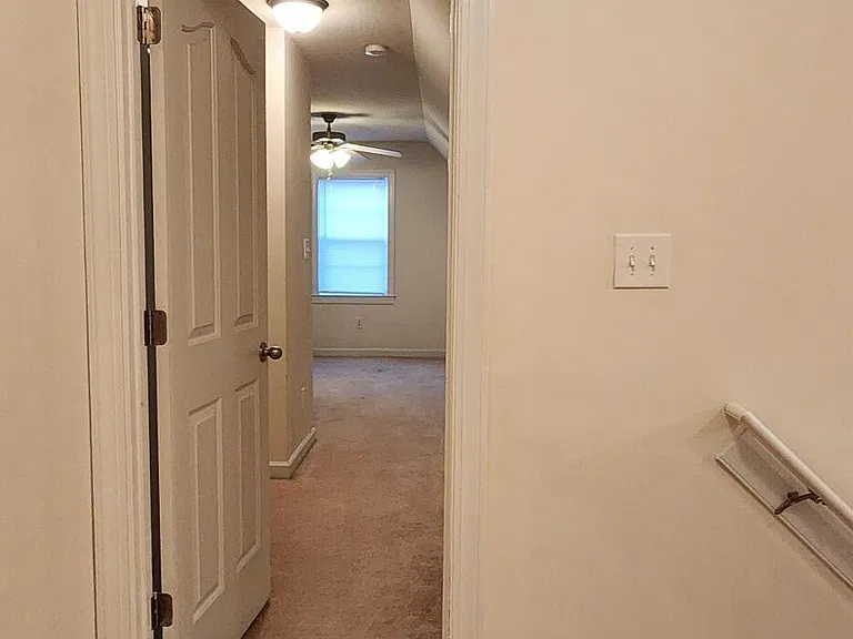 302 Savannah Dr — Photo 18