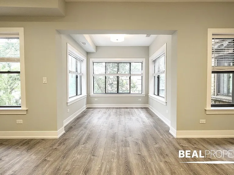 1140 Maple Ave #3 — Photo 3