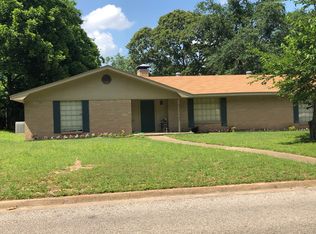 805 E Clinton Ave, Athens, TX 75751