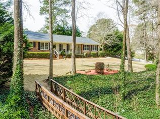 2095 Oak Rd, Snellville, GA 30078