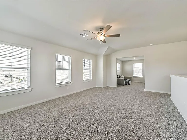 8515 Lake Groove Ln — Photo 16