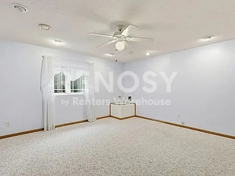6452 Maclaren Ave NE — Photo 15