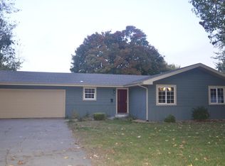 3062 S Dayton Ave, Springfield, MO 65807