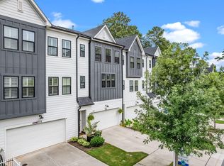 916 Waterside View Dr, Raleigh, NC 27606