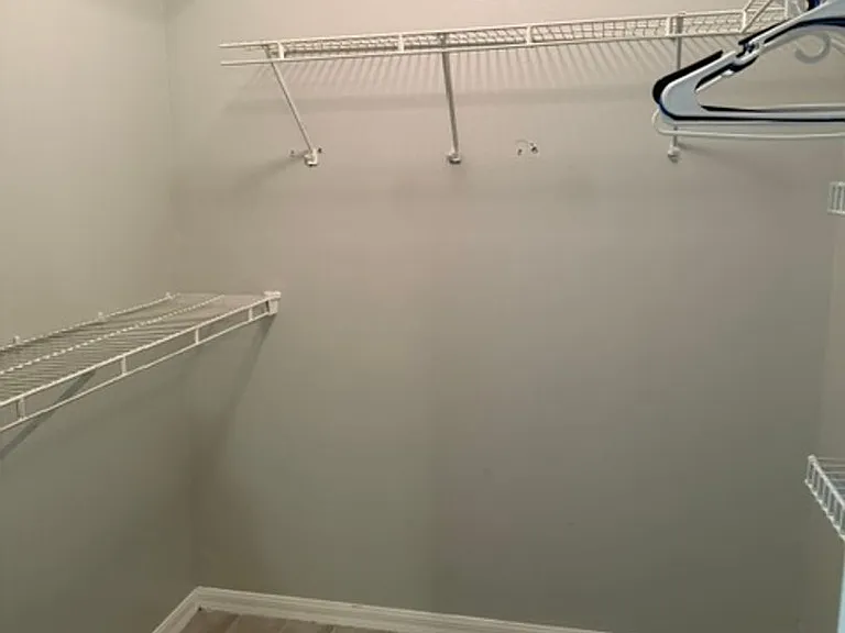 6633 Foxmoor Dr — Photo 13