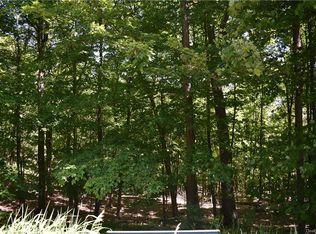 16 Silvertail Rd, Chester, NY 10918