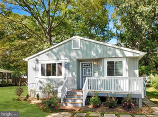 1246 Delaware Ave, Churchton, MD 20733