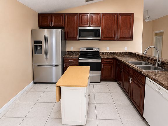 5th image of 1216 Himalayan Ct