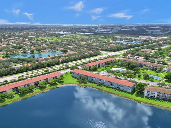 1400 SW 131ST Way #305Q, Pembroke Pines, FL 33027