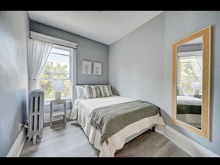 2958 S Delaware Ave — Photo 7