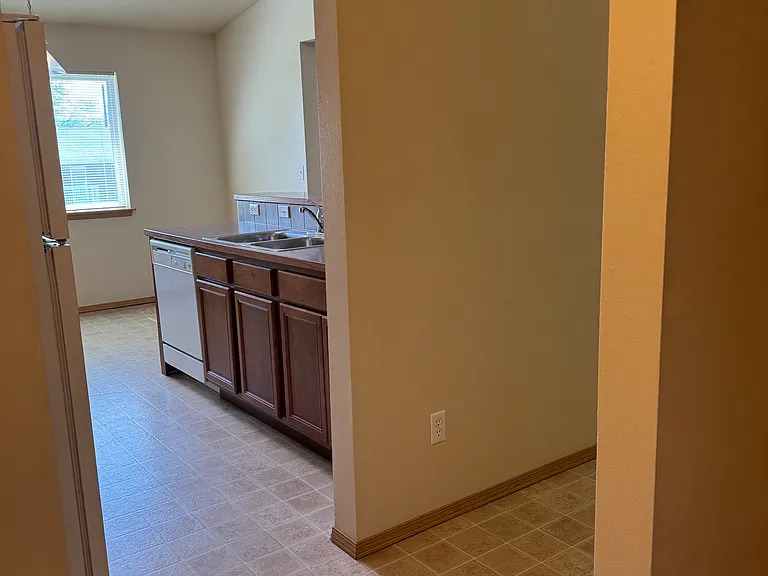 Four Oaks Entry-Kitchen