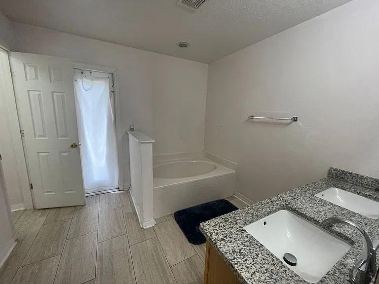 4535 SW 42nd St — Photo 11