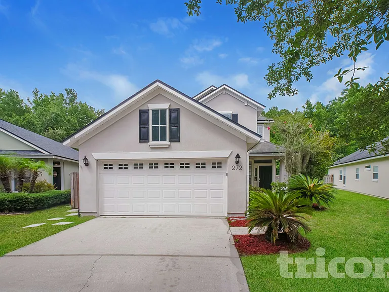272 Silver Glen Ave — Photo 1