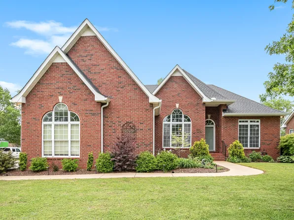 2710 Howell Dr, Murfreesboro, TN 37130