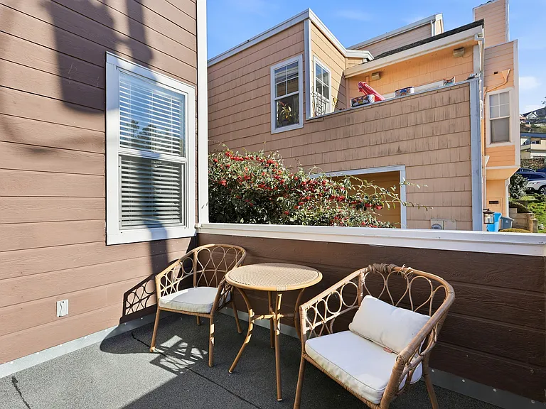 437 Norfolk Dr — Photo 105